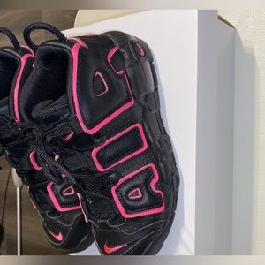 Nike size 4 1/2 boys worn once